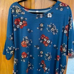 Lularoe Irma top.  Size XL.  In new condition.